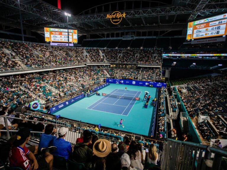 Full stands at Hard Rock Stadium show why sponsors are drawn to the Miami Open